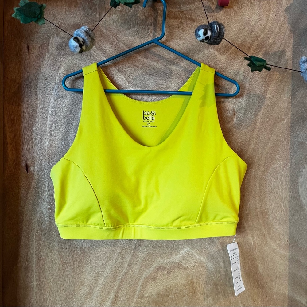 NWT Activewear Top/ Sportsbra